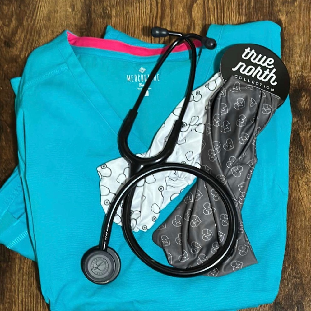 Med couture scrub set teal